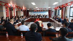 标题:中电建冀交高投爱游戏(中国)一站式服务平台迎新年茶话会圆满举行<br/>说明:2025年12月30日，中电建冀交高投爱游戏(中国)一站式服务平台举行迎新年茶话会。茶话会由爱游戏(中国)一站式服务平台党委书记、总经理李辉主持，爱游戏(中国)一站式服务平台董事长刘晖、领导班子成员出席茶话会。<br/>日期:2025/12/30 16:56:08