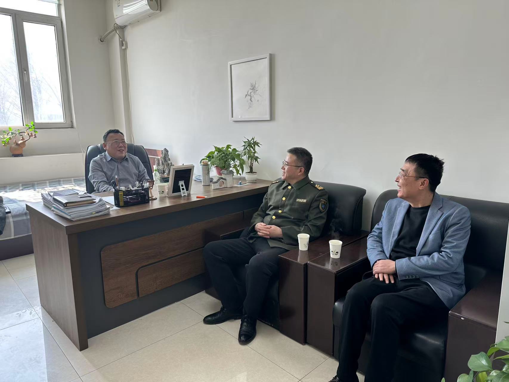 C:\Users\Administrator\Desktop\1e88069e51988353eb242e86ca88cba.jpg C:\Users\Administrator\Desktop\1e88069e51988353eb242e86ca88cba.jpg