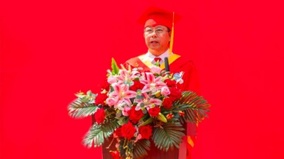 礼成，启航 | 爱游戏平台校长李中华教授在2024届本科生毕业典礼上的致辞